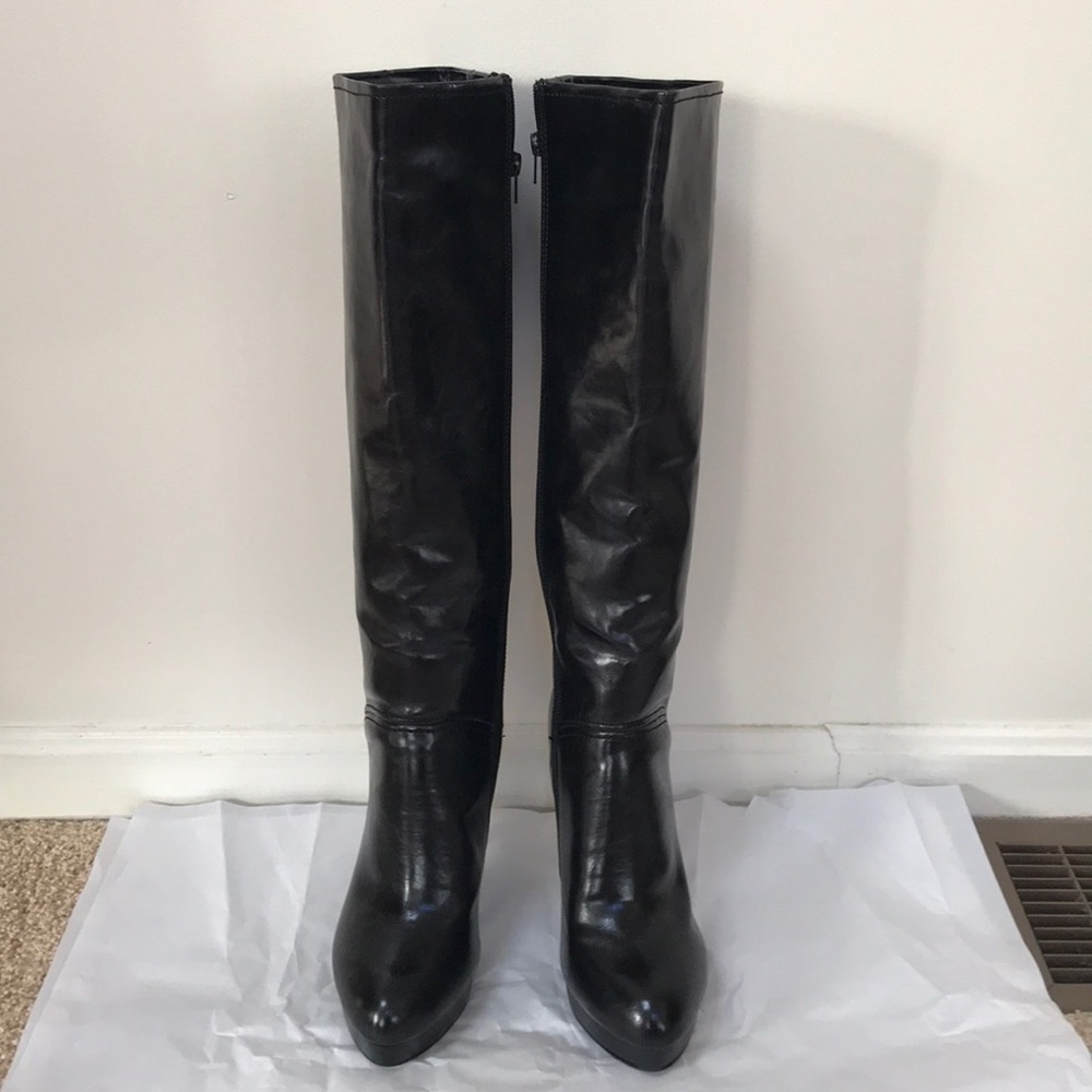 GOMAX Size 10 black knee high zippered boots